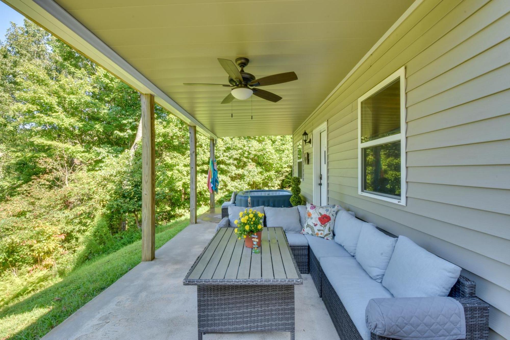 Lakemont Retreat Game Room, Hot Tub, And Mtn Views! Extérieur photo